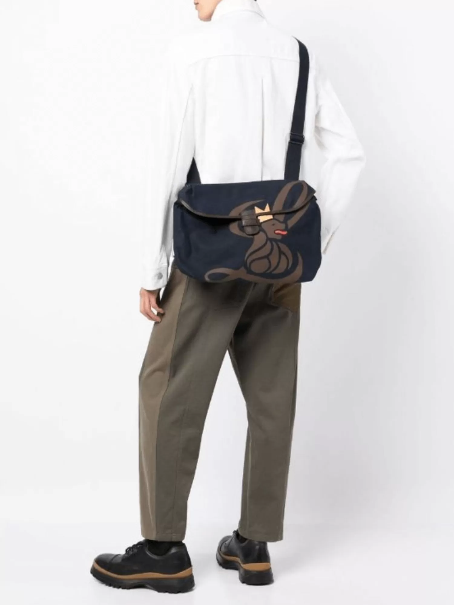 Bags*Leathersmith of London CANVAS LION MESSENGER BAG NAVY